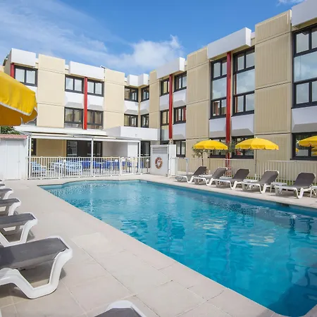 Ibis Styles Cap 3000 Aeroport מלון