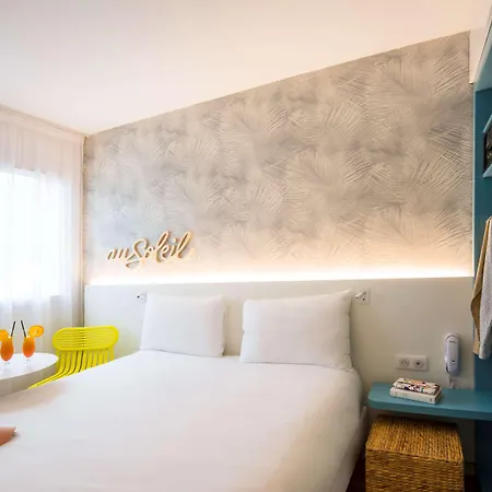 Ibis Styles Cap 3000 Aeroport מלון