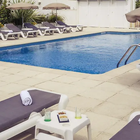 Ibis Styles Cap 3000 Aeroport Hotel 3*