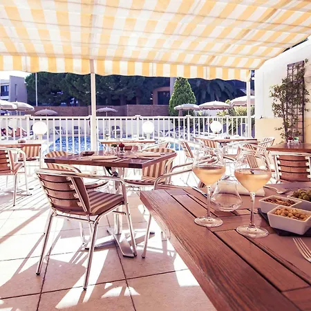 Hotel Ibis Styles Cap 3000 Aeroport 3*