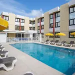 Ibis Styles Cap 3000 Aeroport 酒店
