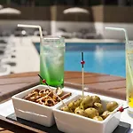 Ibis Styles Cap 3000 Aeroport 3* 圣罗兰度瓦