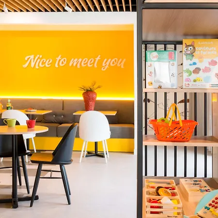 Ibis Styles Cap 3000 Aeroport Hotel