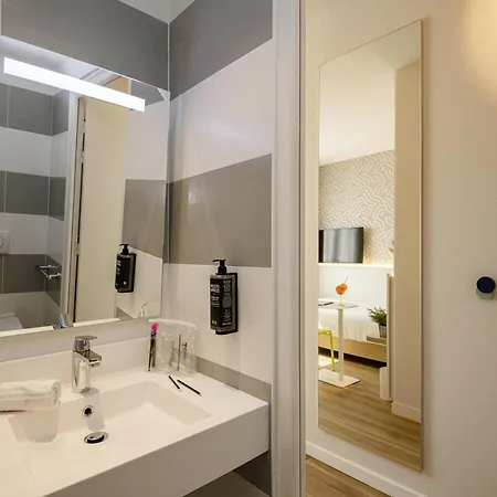 Ibis Styles Cap 3000 Aeroport 3*