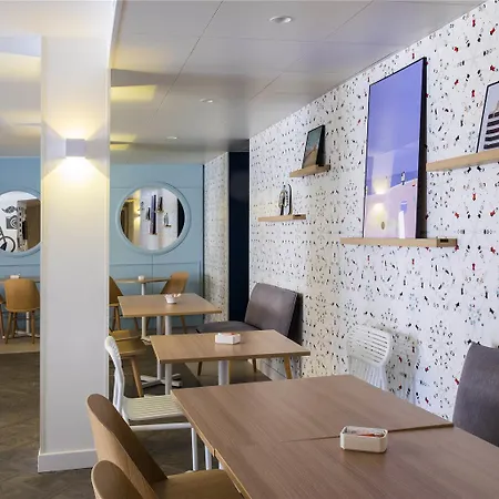 Hotel Ibis Styles Cap 3000 Aéroport