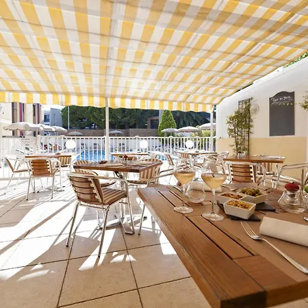 Ibis Styles Cap 3000 Aeroport 3*