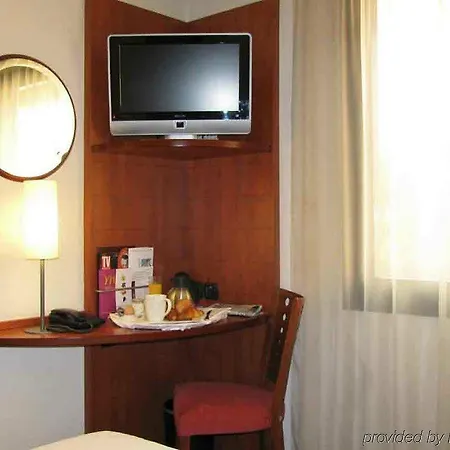 Ibis Styles Cap 3000 Aeroport Szálloda