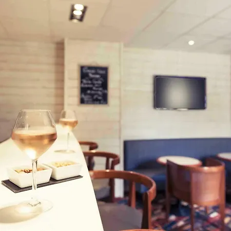 Hotel Ibis Styles Cap 3000 Aeroport 3*