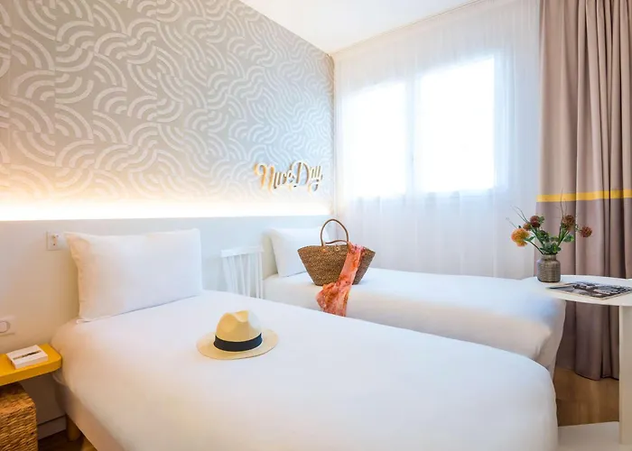 מלון Ibis Styles Cap 3000 Aeroport סאן-לורן-דו-ואר