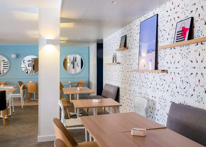 Ibis Styles Cap 3000 Aeroport מלון סאן-לורן-דו-ואר