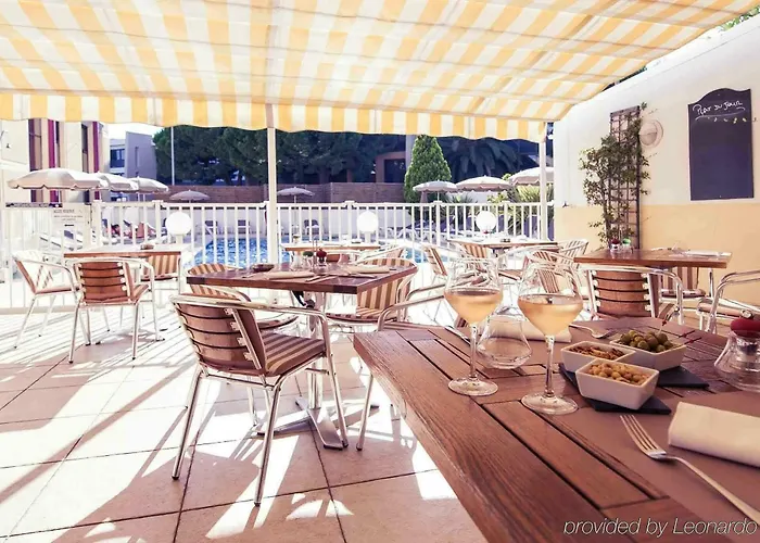 Ibis Styles Cap 3000 Aeroport מלון 3*